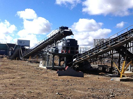 時產(chǎn)200噸玄武巖破碎機(jī)去哪里買比較合適