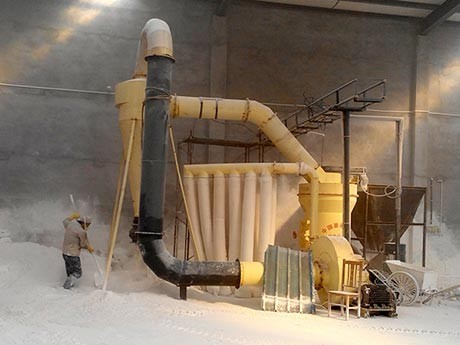 超細(xì)磨粉機(jī)價(jià)格是多少，河南紅星來為您爆料