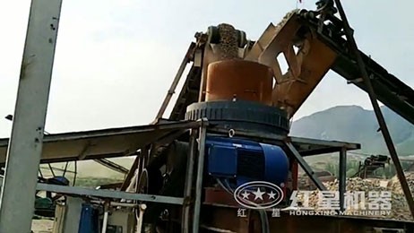 圓錐破碎機現(xiàn)場圖