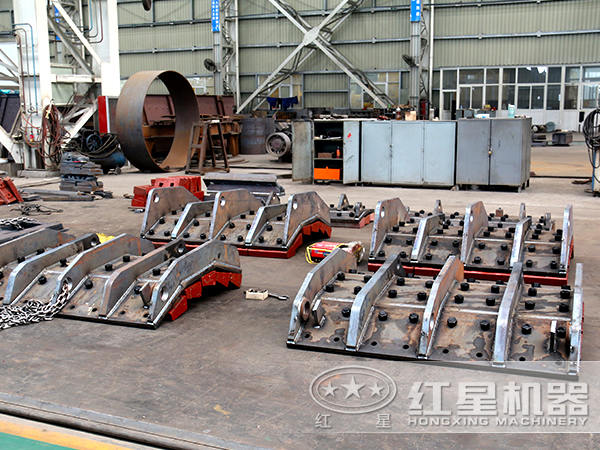 反擊式破碎機(jī)零件