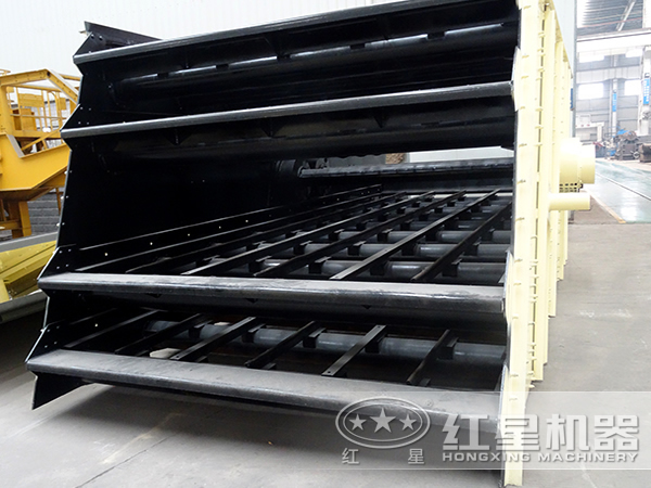 圓振動(dòng)篩內(nèi)部結(jié)構(gòu)