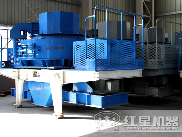 方解石制砂機(jī)側(cè)面圖