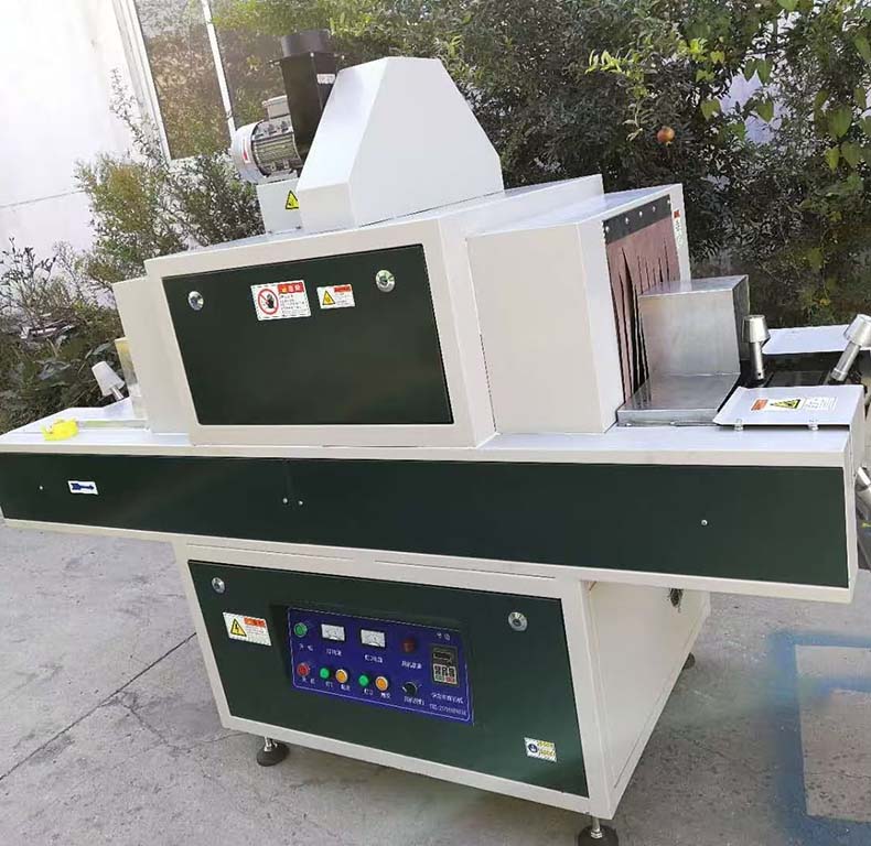 移動(dòng)式固化機(jī)