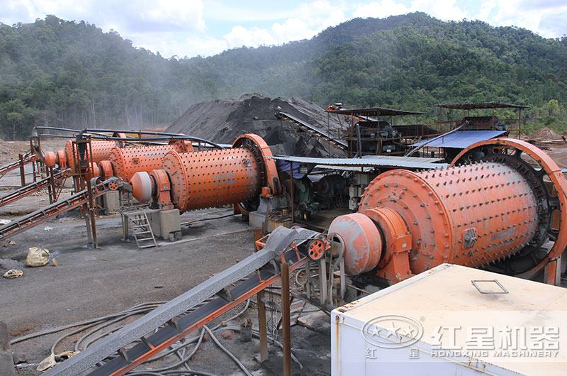 多臺球磨機作業(yè)現(xiàn)場，高產(chǎn)量配置