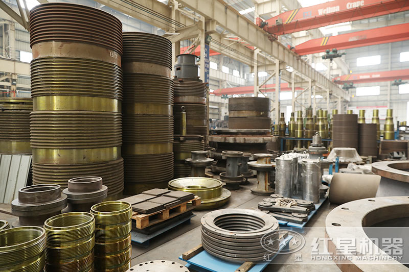 紅星機(jī)器大理石廢料制沙生產(chǎn)線廠家，配件區(qū)