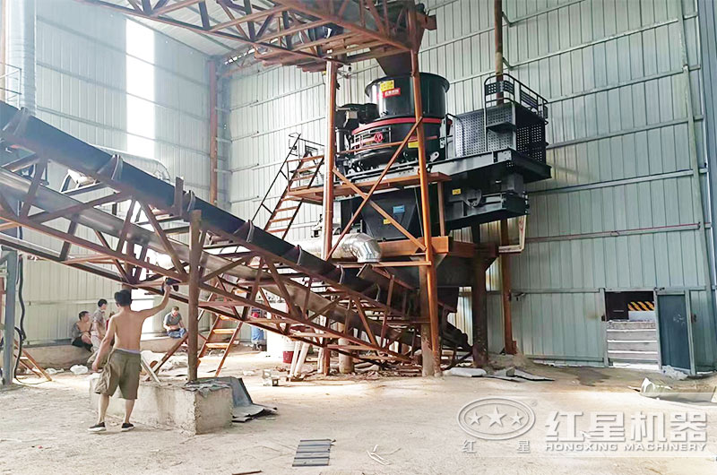 制砂機現(xiàn)場