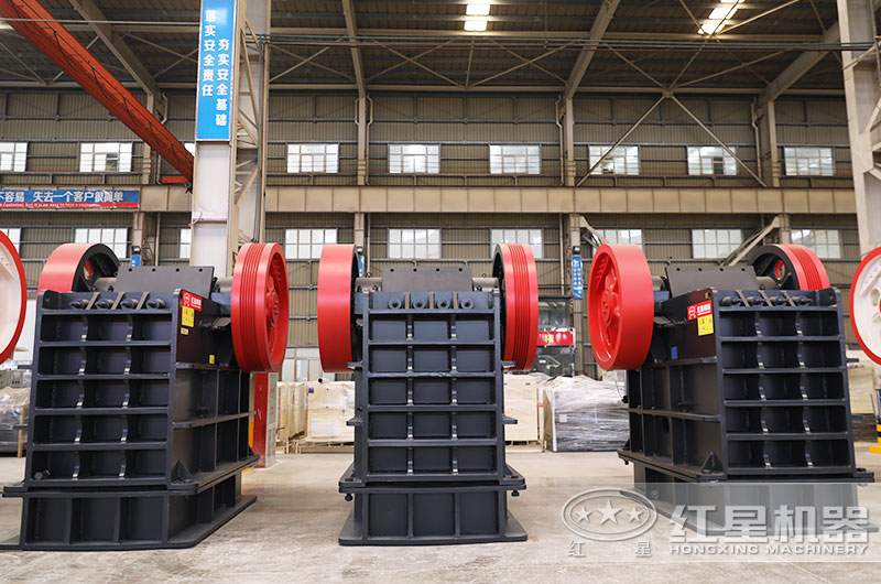 石料場(chǎng)碎石破碎機(jī)圖片