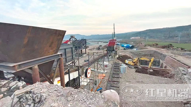 小型石子加工車搭建中