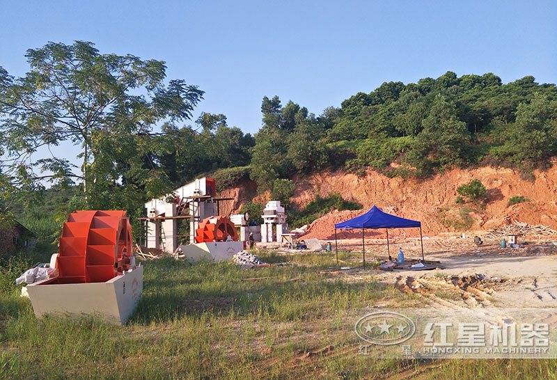 該洗沙場選用的是雙輪斗洗砂機