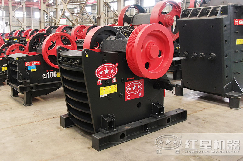 液壓顎式破碎機圖片