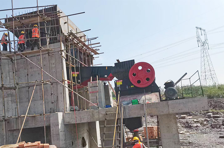 小型磚渣粉碎機(jī)多少錢一臺(tái)？