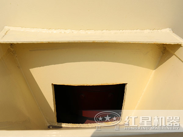 莫來(lái)石雷蒙磨粉機(jī)細(xì)節(jié)展示圖