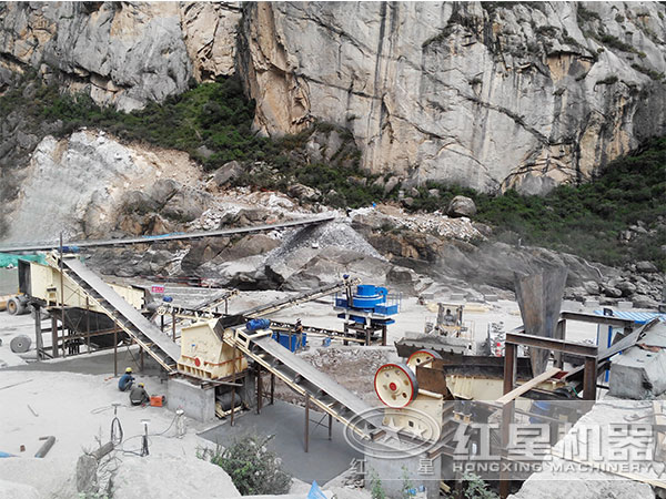 制砂機(jī)生產(chǎn)現(xiàn)場(chǎng)圖