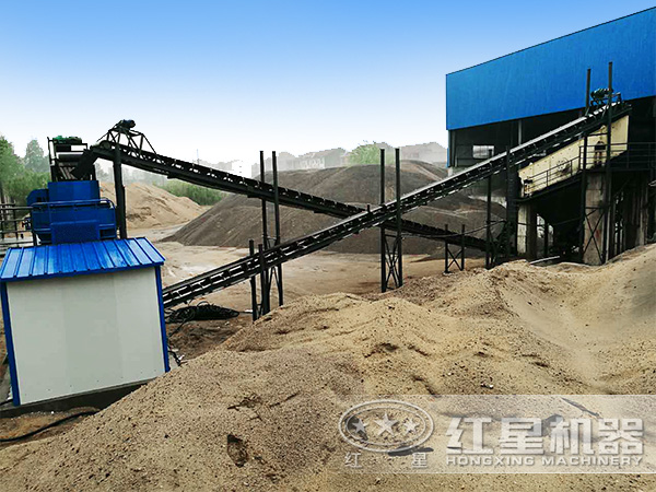 制砂機(jī)工作現(xiàn)場實(shí)拍