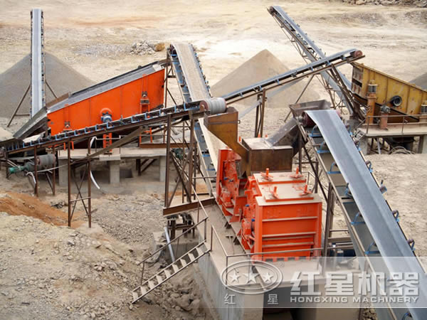 風(fēng)化石制砂現(xiàn)場(chǎng)圖