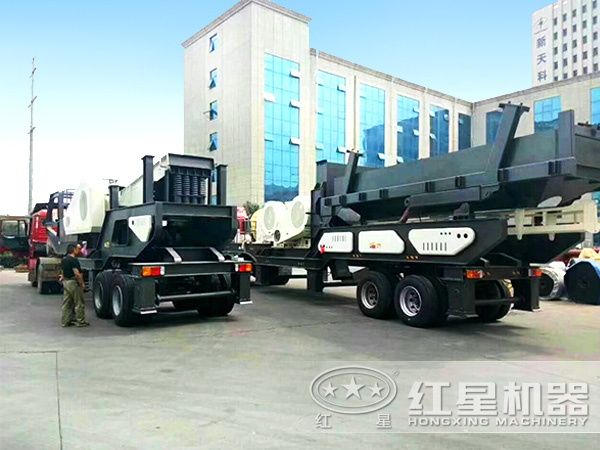 建筑垃圾車載移動破碎機發(fā)貨圖