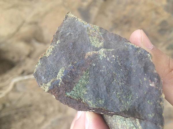 輝綠巖磨粉生產(chǎn)線設備及工藝流程