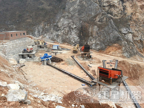 石英石制沙機(jī)現(xiàn)場(chǎng)