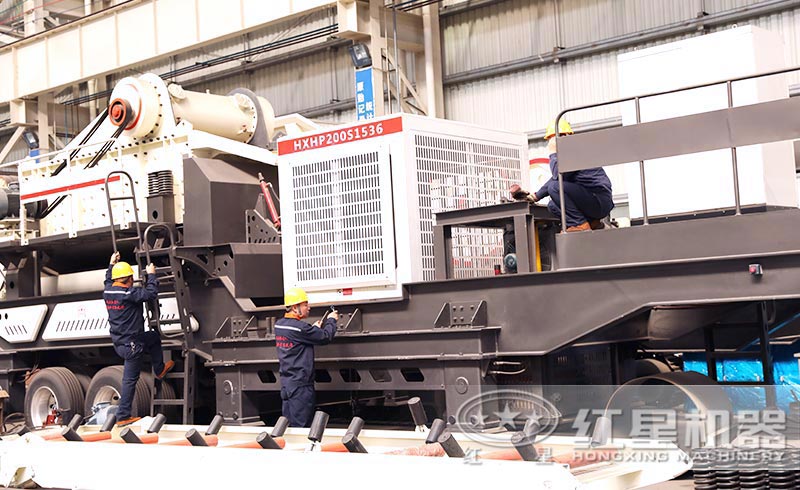 移動(dòng)砸石機(jī)