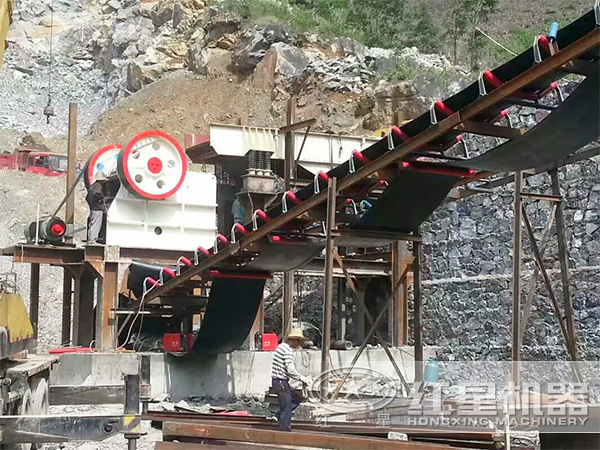 打石頭設(shè)備應(yīng)用現(xiàn)場(chǎng)