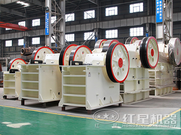 顎式破碎機(jī)生產(chǎn)車(chē)間