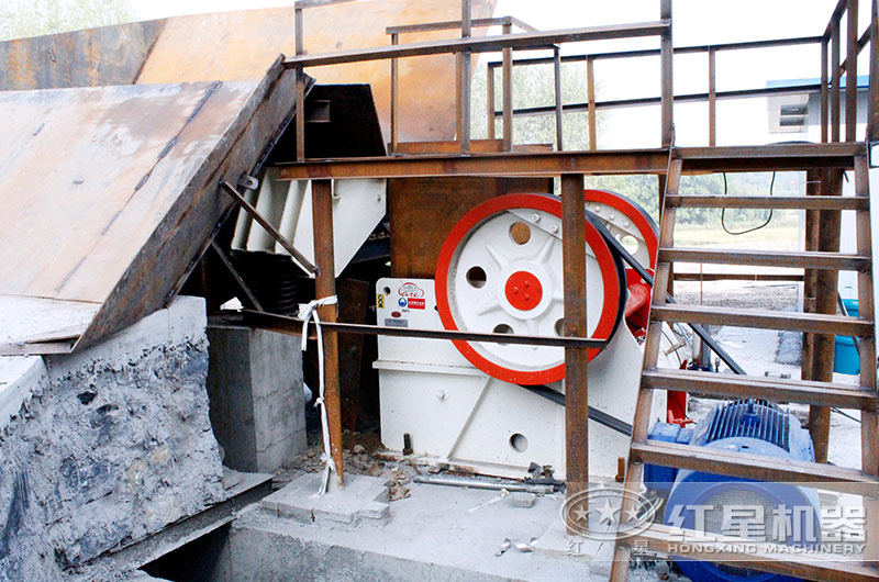 生產(chǎn)現(xiàn)場之顎破機