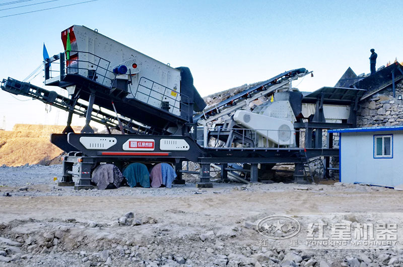 移動(dòng)式重錘破碎機(jī)