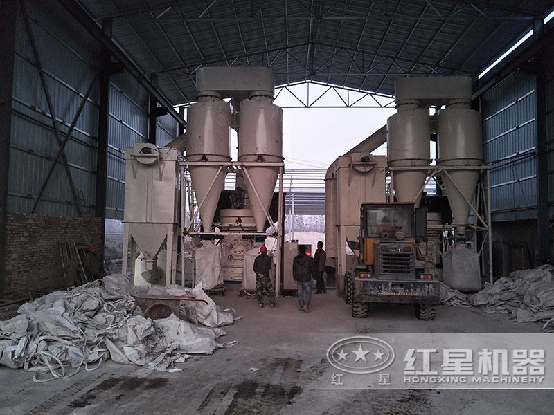 膩子粉加工設(shè)備現(xiàn)場