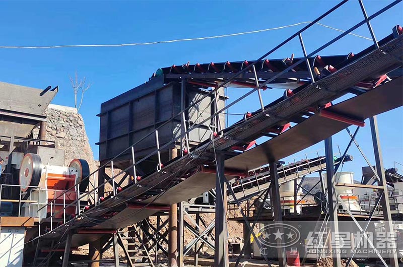 山東鄂式碎石機(jī)現(xiàn)場(chǎng)_破碎機(jī)多錢一臺(tái)