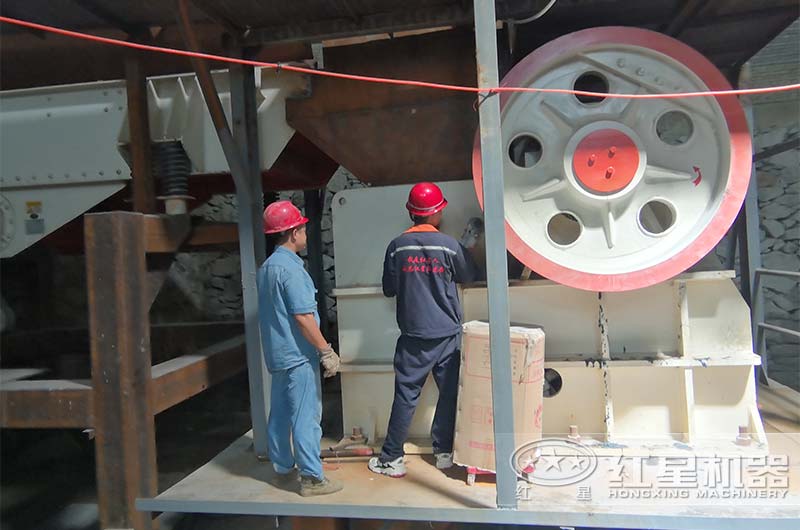 設(shè)備現(xiàn)場定時檢修維護可確保長久使用