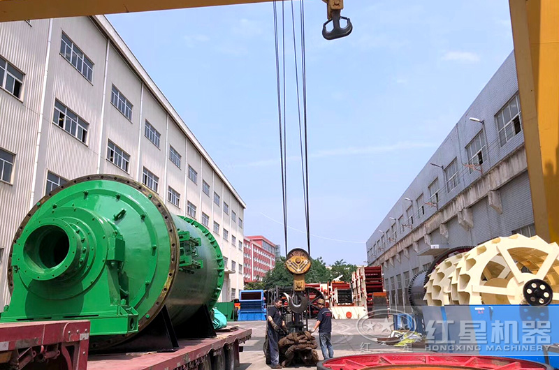 球磨機設(shè)備發(fā)貨