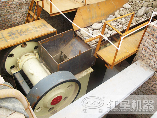 69型碎石機生產現場