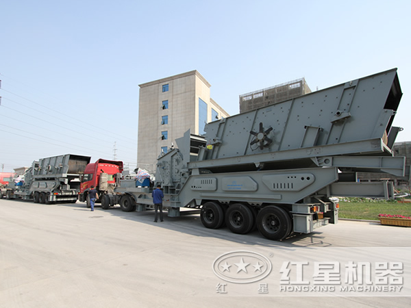 建筑垃圾移動式破碎機發(fā)貨圖